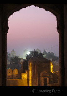 Mogul gateway at Orchha